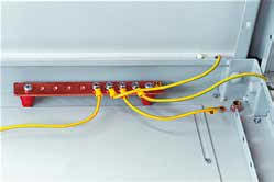 QUBIX S.R.L. NETWORK - QBX2011103 KIT MESSA A TERRA 10 FORI M6