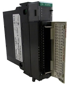 ROCKWELL AUTOMATION RCK1756-OB32 CONTROLLOGIX 32 PT 12/24V DC D/O MODULE