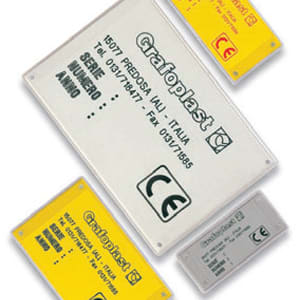 GRAFOPLAST SRL - GRASITHF301E TARGA GRIGIA C/FORI 70X30MM CF. 10PZ